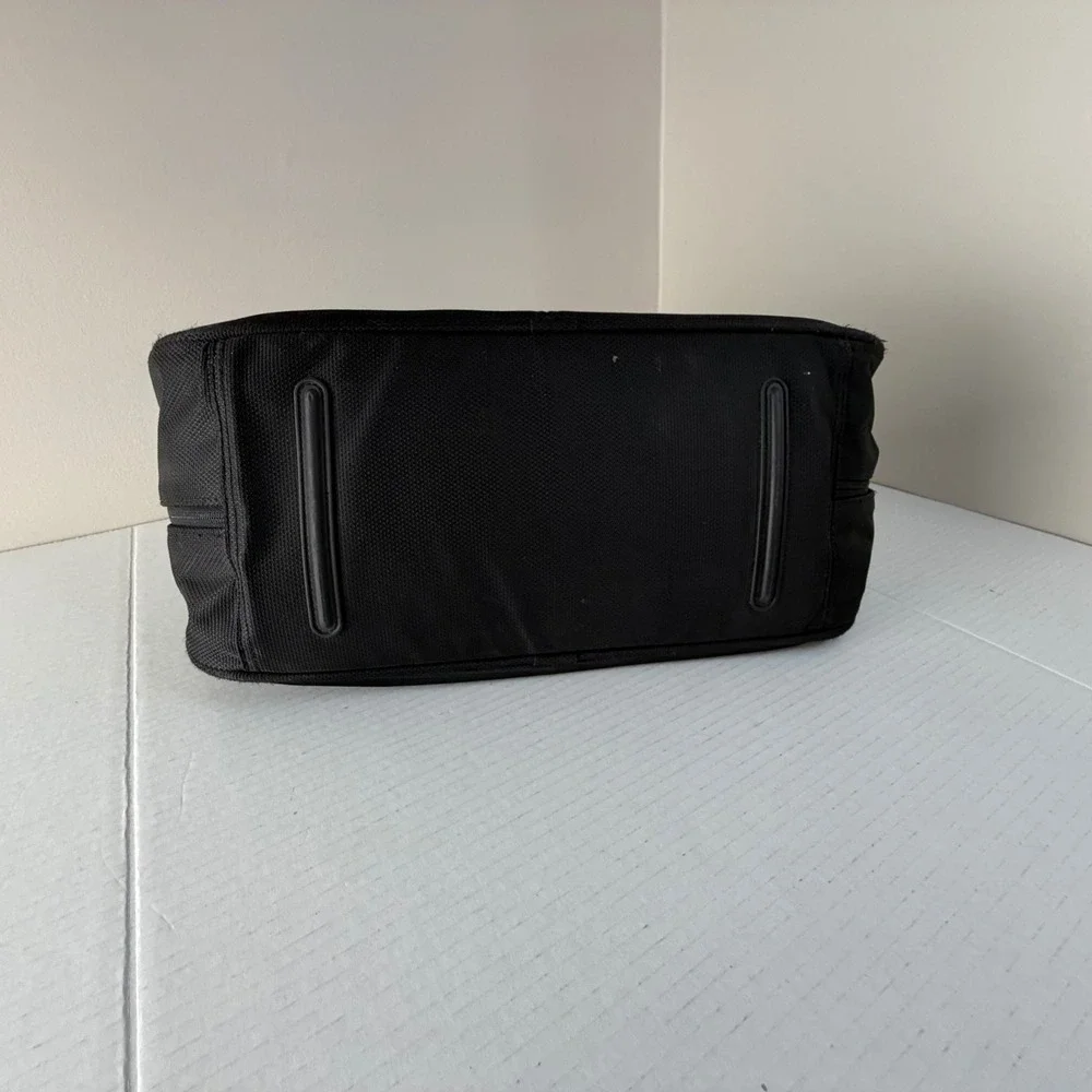 Samsonite Travel Boarding Bag Black Medium Size with Adjustable Strap